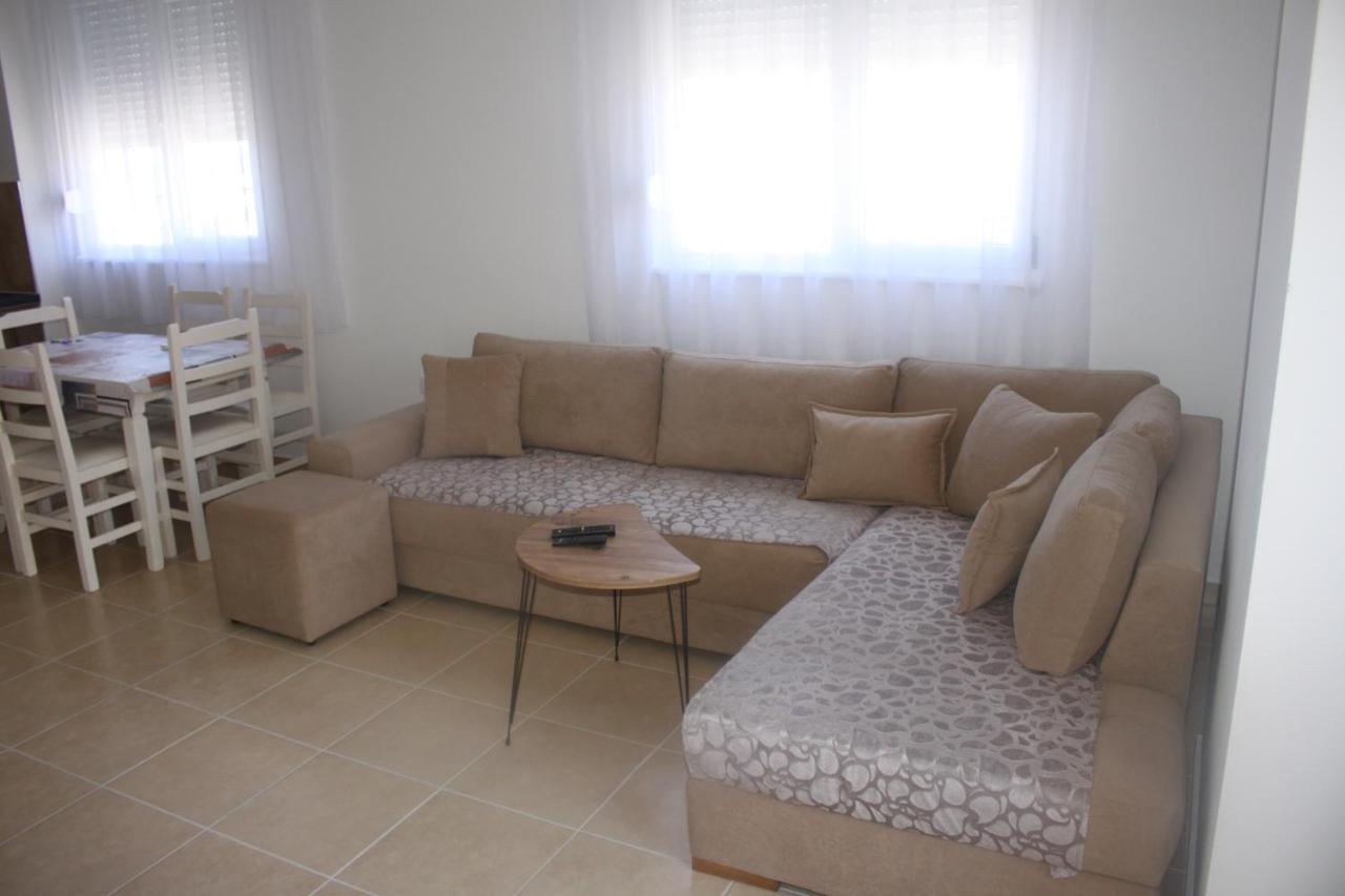 Everest Apartments Shëngjin Zewnętrze zdjęcie