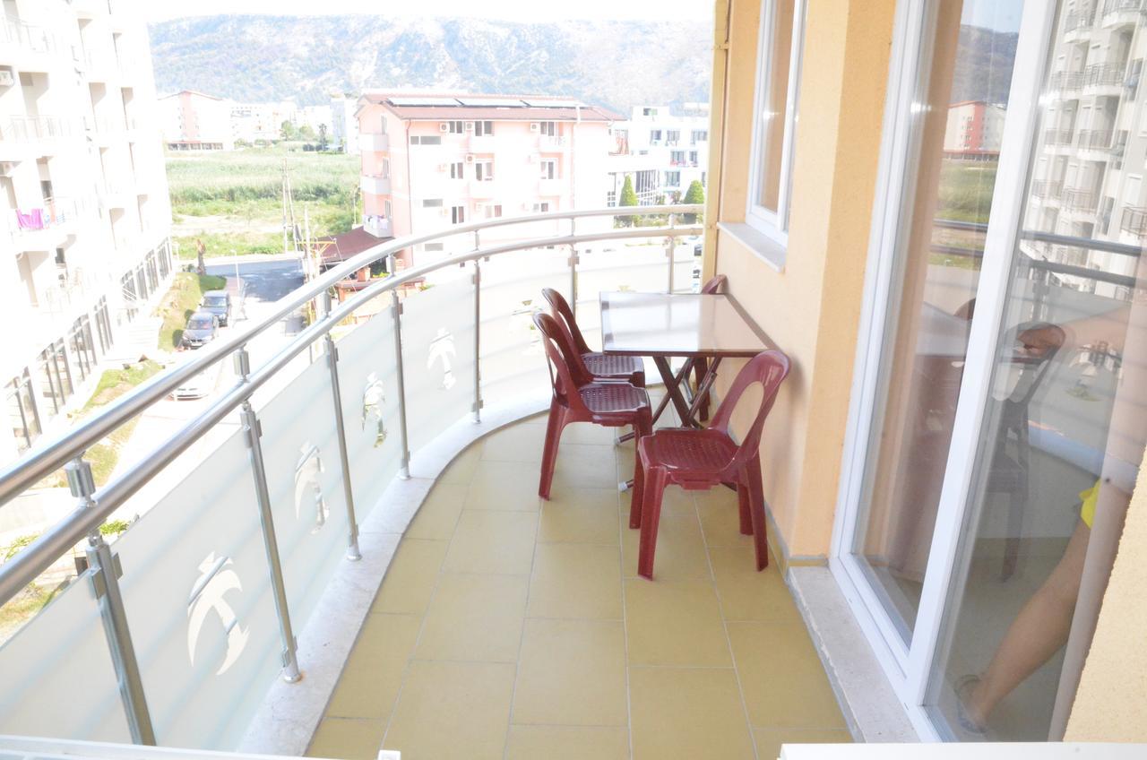 Everest Apartments Shëngjin Zewnętrze zdjęcie
